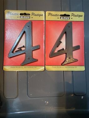 2 X Plastic  Number 4 ,   5” ( B 1 )